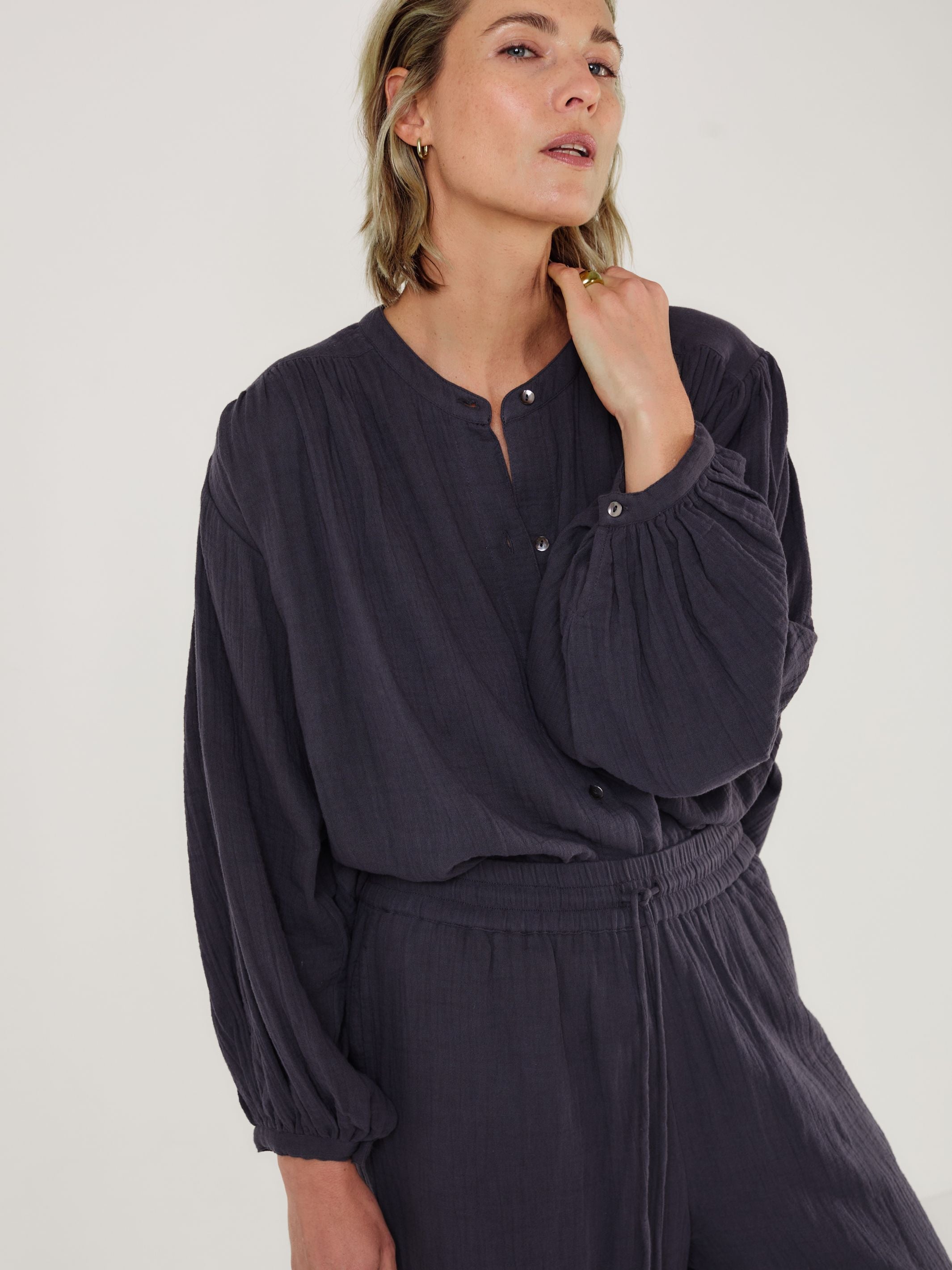 Como - Midnight Cotton Gauze Blouse - Mondo Corsini