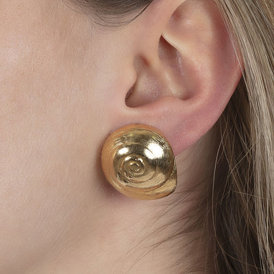 Vintage Gold Shell Earrings - Mondo Corsini