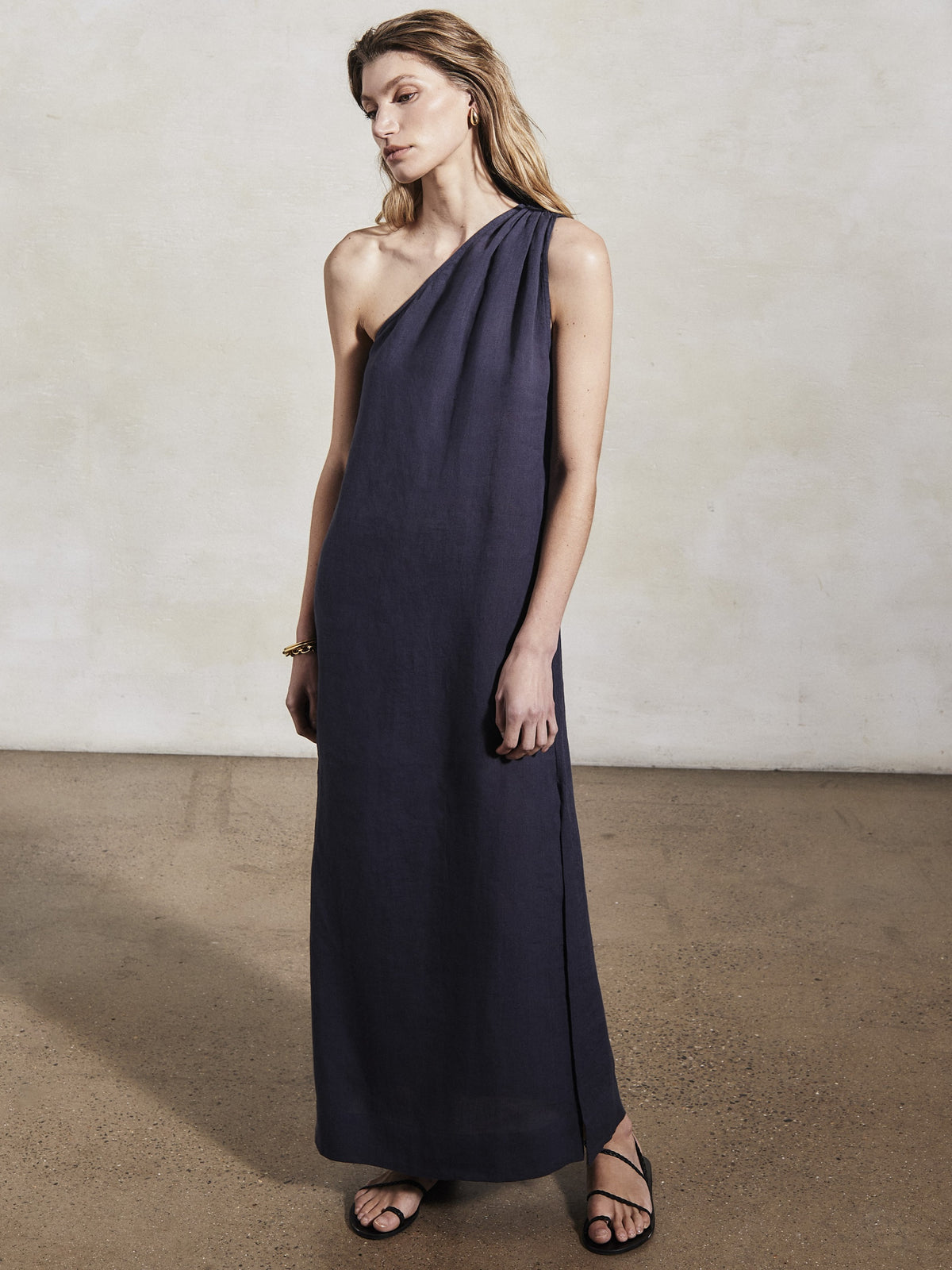 Mondo Corsini | Worldwide Shipping