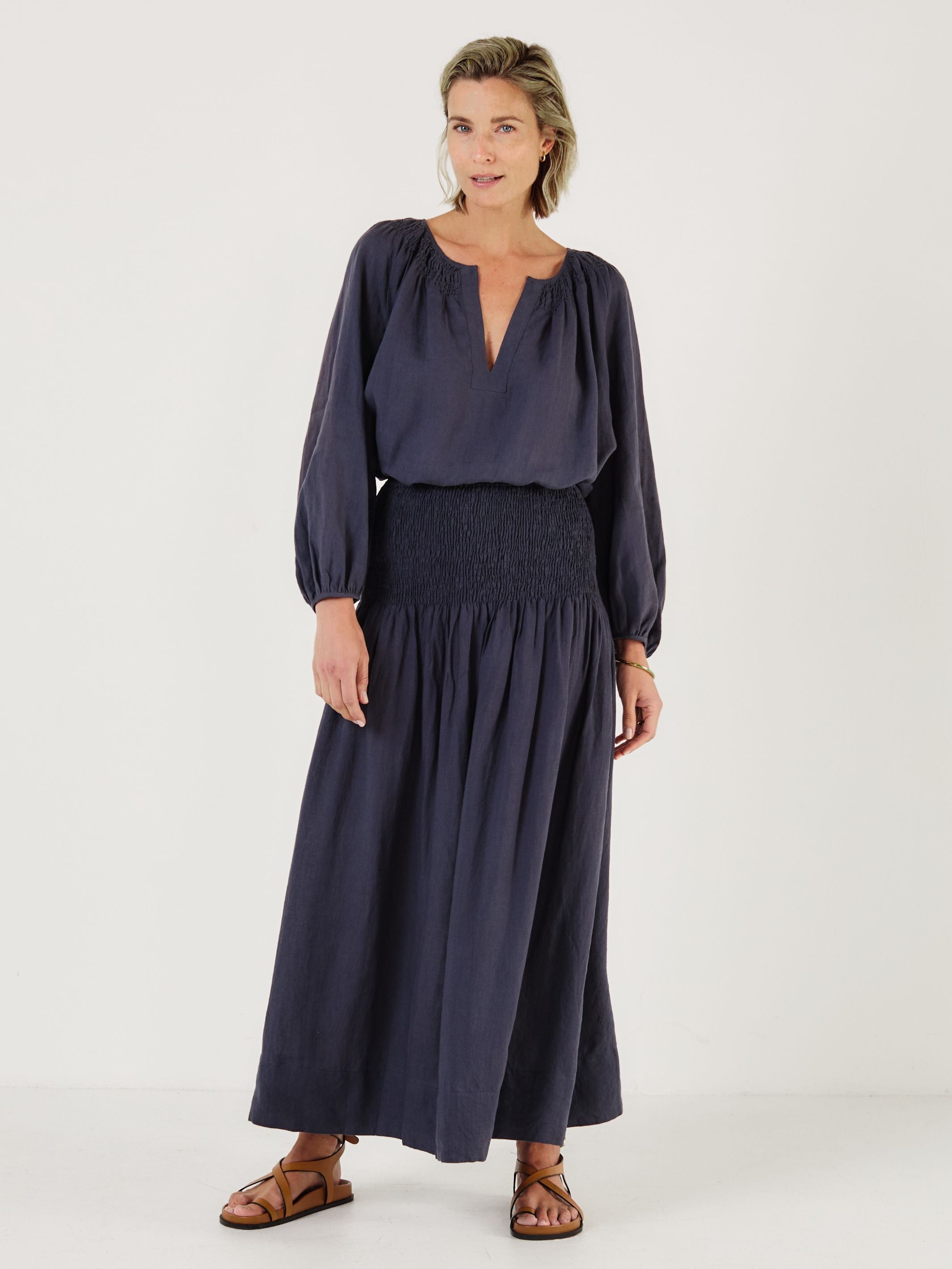 SULA - Dusty Navy Linen Skirt - Mondo Corsini