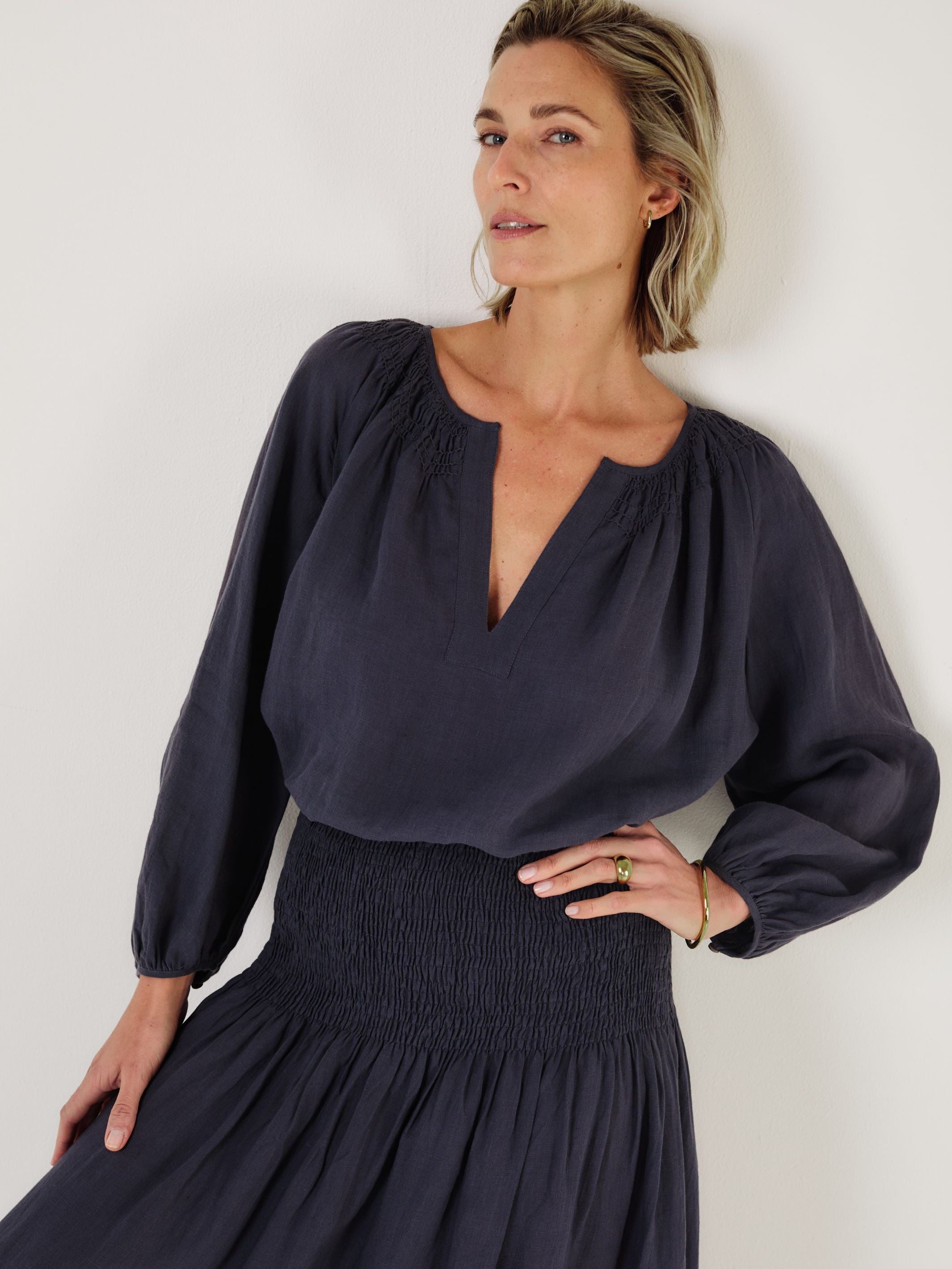 SULA - Dusty Navy Linen Skirt - Mondo Corsini