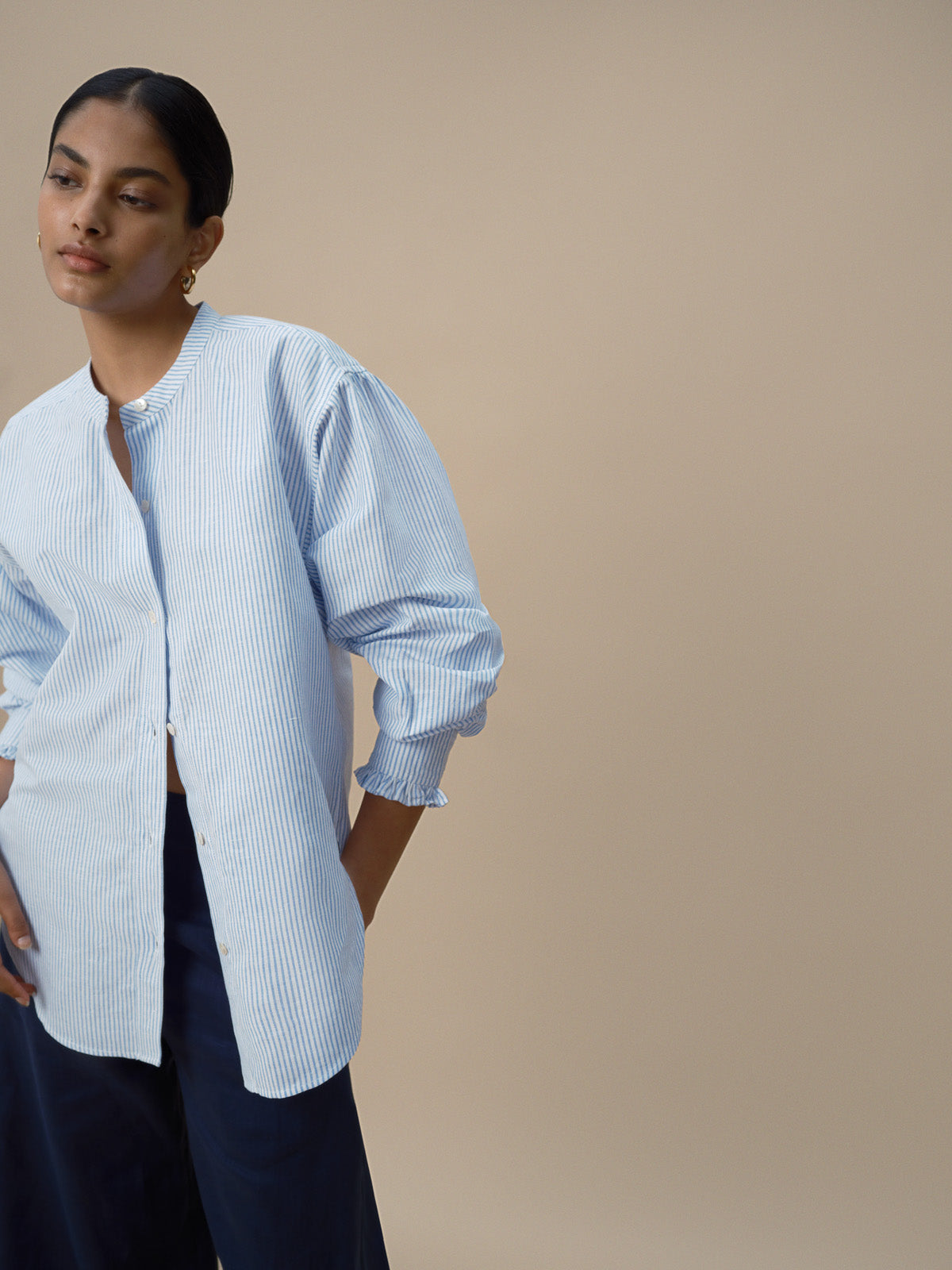 Jo - White & Blue Linen Weave Shirt - Mondo Corsini